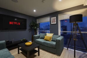 Living Room / Lounge