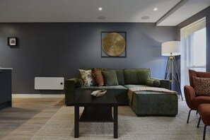 Living Room / Lounge