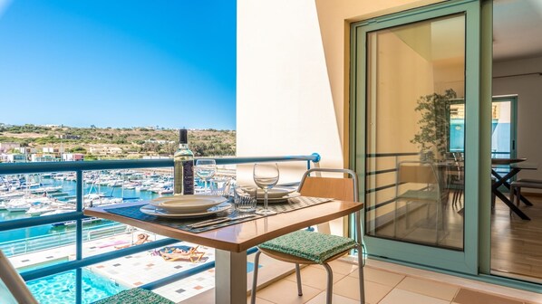 Terrace with Stunning Balcony View