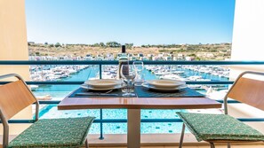 Terrace with Stunning Balcony View to Dine Al-Fresco