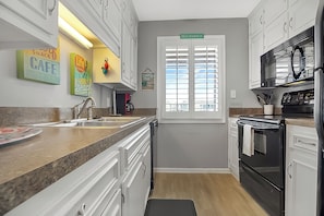 Fully Stocked Kitchen