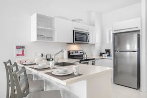 A bright, functional space that brings convenience to your island retreat