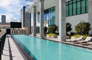 98. The Elser Hotel Miami.