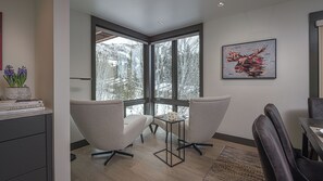 Sitting window in dining area
