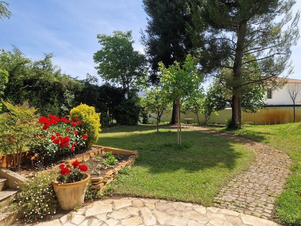 Jardin privatif environ 400 m2