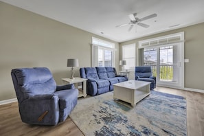 Living Room w/balcony access