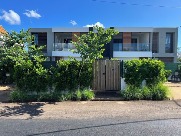 Seascape Apartments