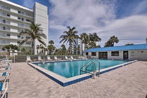 Ocean Harbour North Community | Pool Access