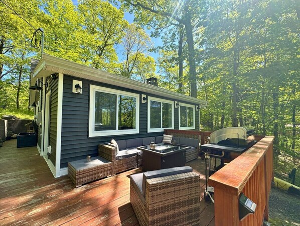 7 Zen Deck and Seating Area