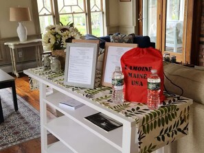 Welcome table!