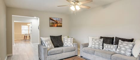 Fayetteville Vacation Rental | 3BR | 2BA | Steps to Enter | 2,290 Sq Ft