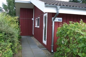 Entrance / Reception