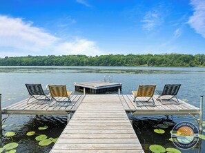 Direct access to the lake! 