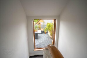 Outdoor terrace 