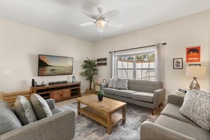 4837 Clock Tower Drive (5).jpg
