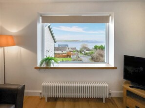 Living area | Hillcrest Cottage, Dunoon