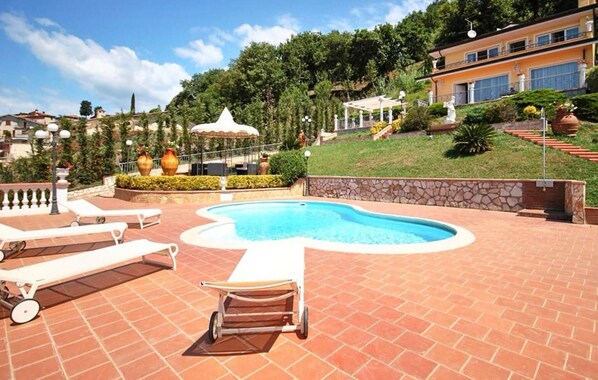 pool