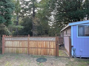 Fully fenced pet area