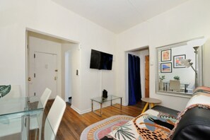 Living / Dining Area
