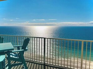 Seawind 1407, Gulf Shores, Alabama Sleeps 8. Managed by Island Rentals