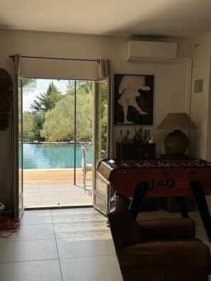Game room