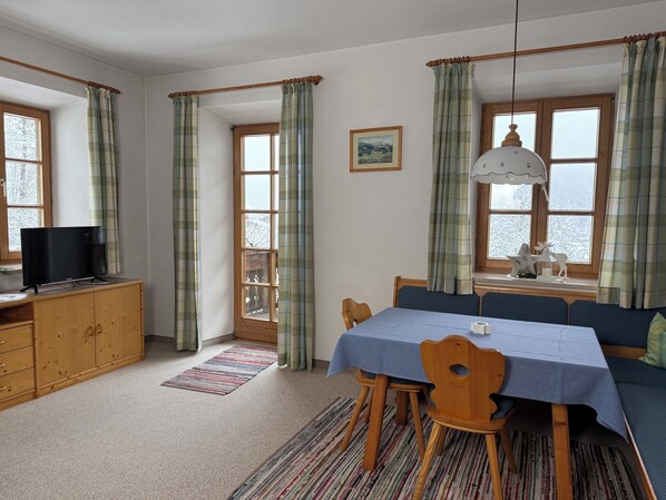 Nr.4 - Ferienwohnung Steinplatte-Wohnz
