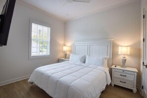 Enjoy the master bedroom located downstairs. With a comfy King bed and TV in room. It’s your perfect retreat after a day at the beach.