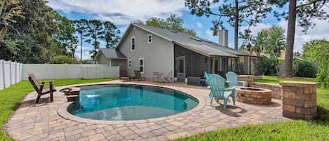 Large Fenced in Backyard with Saltwater Pool & Firepit!