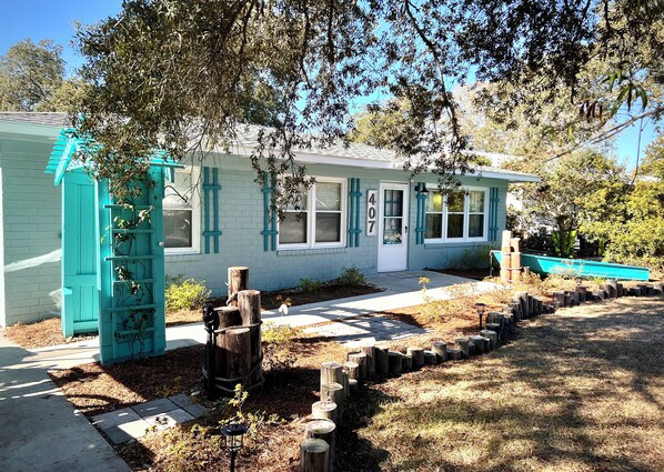 Welcome to The Blue Anchor Bungalow!