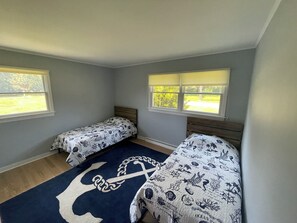 Twin bedroom