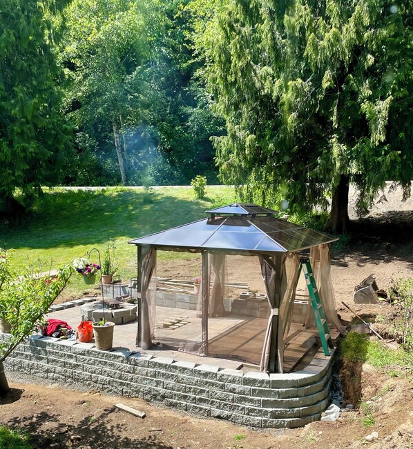 Outdoor living space