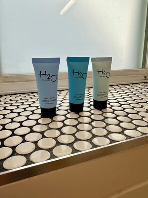 Bathroom amenities