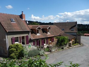 Les Eduens - extérieur