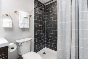 Master Bathroom (1)