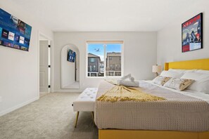 Indulge In Ultimate Comfort In Our Spacious King Bedroom With Luxurious Bedding