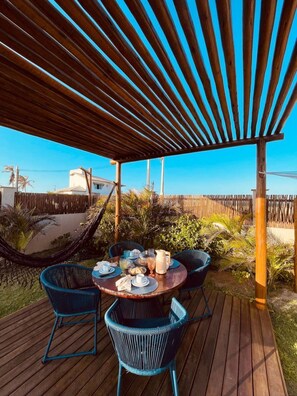 Outdoor dining
