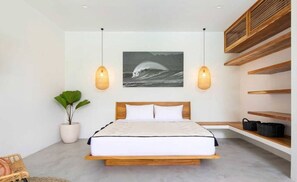 Naia 1_Mater bedroom (king size bed) with ensuite bathroom