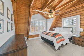 Upstairs Queen Bedroom 