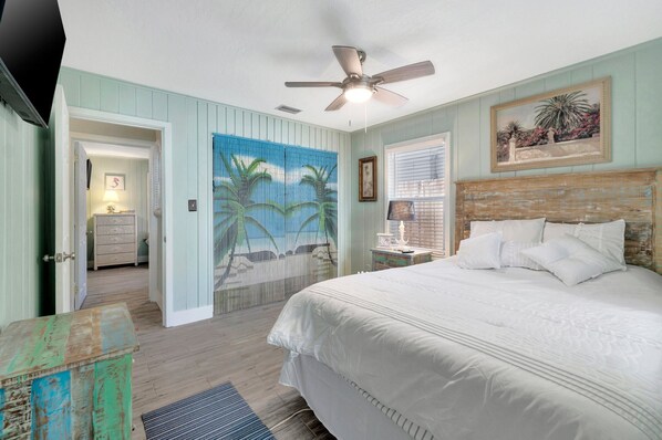 MASTER BEDROOM