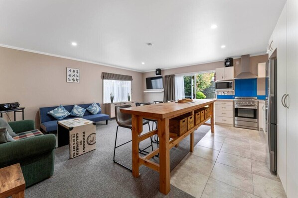 Lounge, dining and kitchen