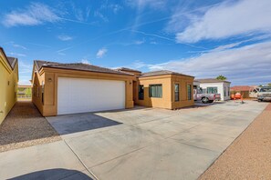 Property Exterior | Mountain Views