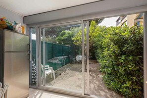 Entrance / Reception