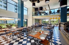 Restaurant. Great for Brunch or Dinner. 