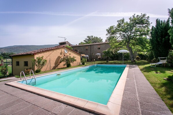 Swimming Pool, Resort, Leisure, Thermae, Outdoor Furniture, Hacienda, Eco Hotel, Estate, Water Feature, Backyard
