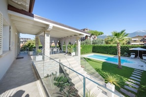 Wohngebiet, Zuhause, Estate, Veranda, Resort, Schatten, Schwimmbad, Balkon, Hazienda, Villa