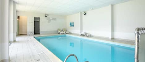 Holiday Home Swimming Pool