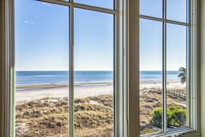 Hilton Head beachfront rental, ocean view master, luxury vacation home with pool, private beach access, 5000+ sf family-friendly short-term rental, rental with pool
