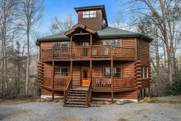 Welcome to Cherokee Pool Lodge!