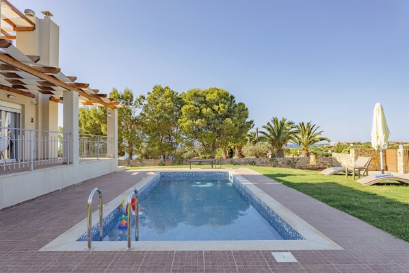 Private pool