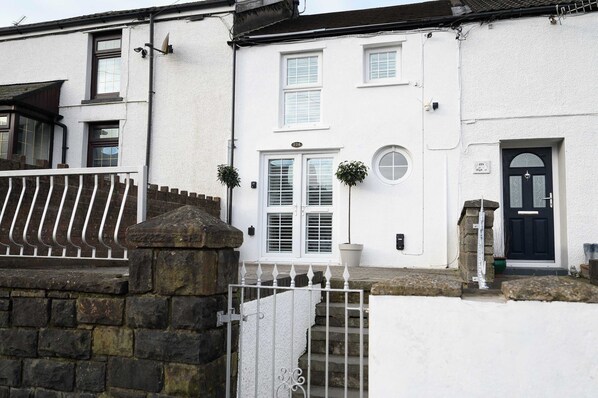 Bay Tree Cottage entrance